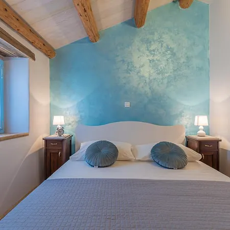 לינה וארוחת בוקר Johan I Matija 3*