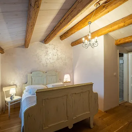 Johan I Matija לינה וארוחת בוקר Grandici